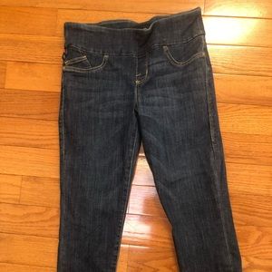 Woman’s size 10 rock & republic jeggings in great shape